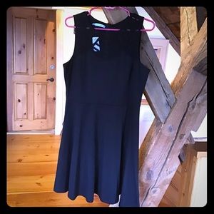Black knee-length dress size L